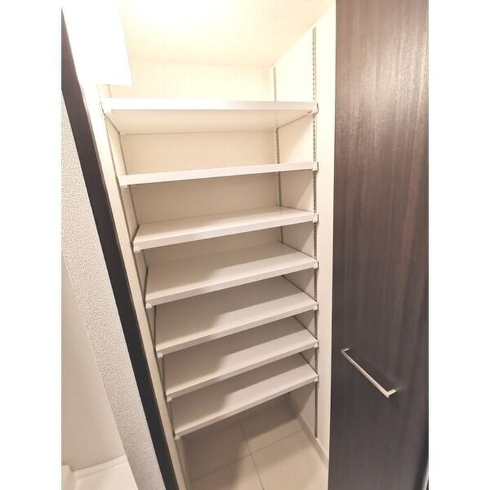 物件内観写真14　(靴箱)