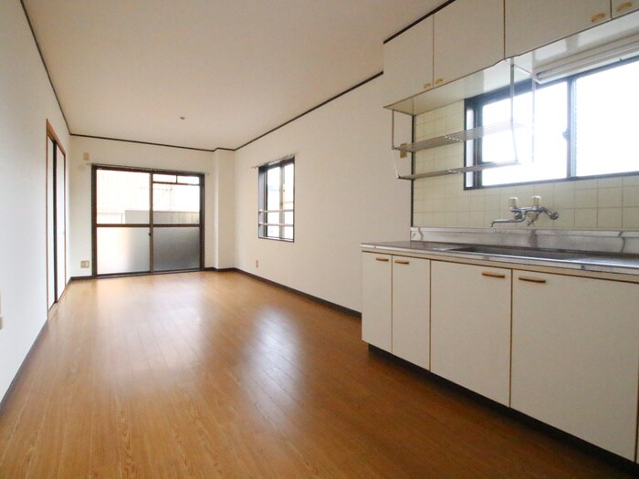 物件内観写真9　(居室)