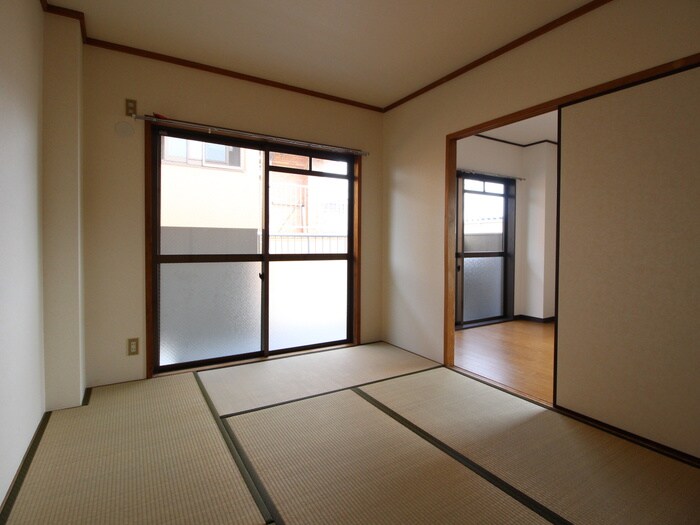 物件内観写真10　(居室)