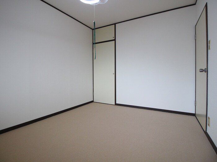物件内観写真15　(居室)