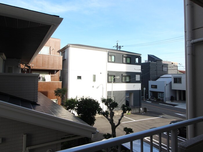 物件内観写真22　(室内からの展望)