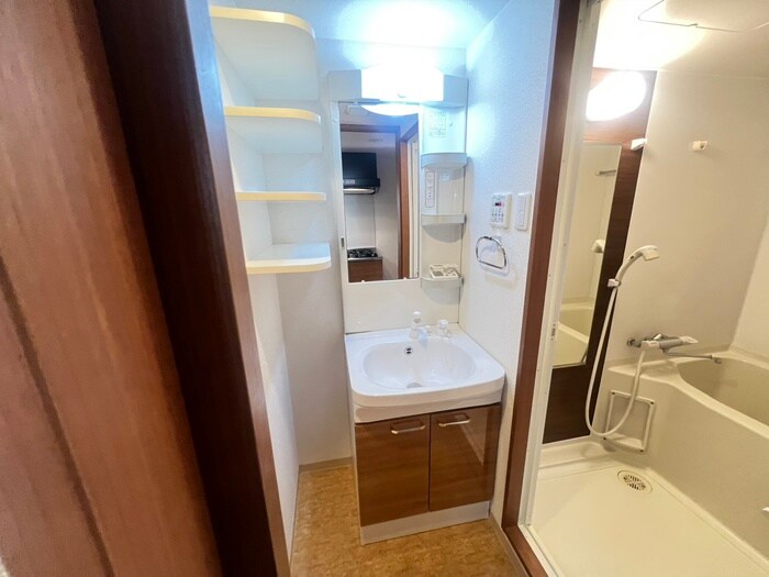 物件内観写真10　(洗面)