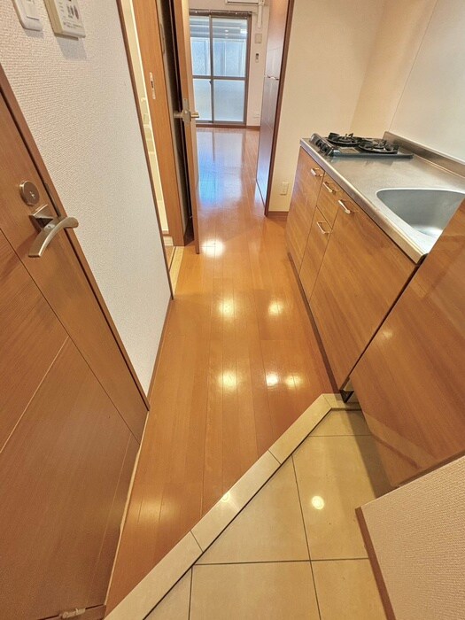 物件内観写真18　(廊下)