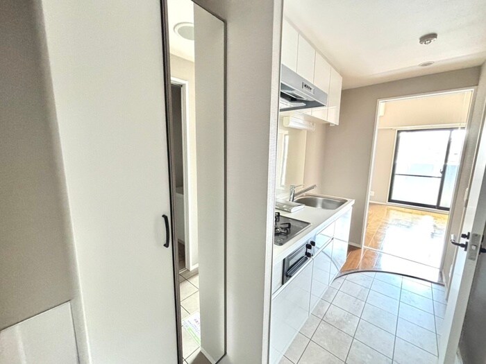 物件内観写真15　(廊下)