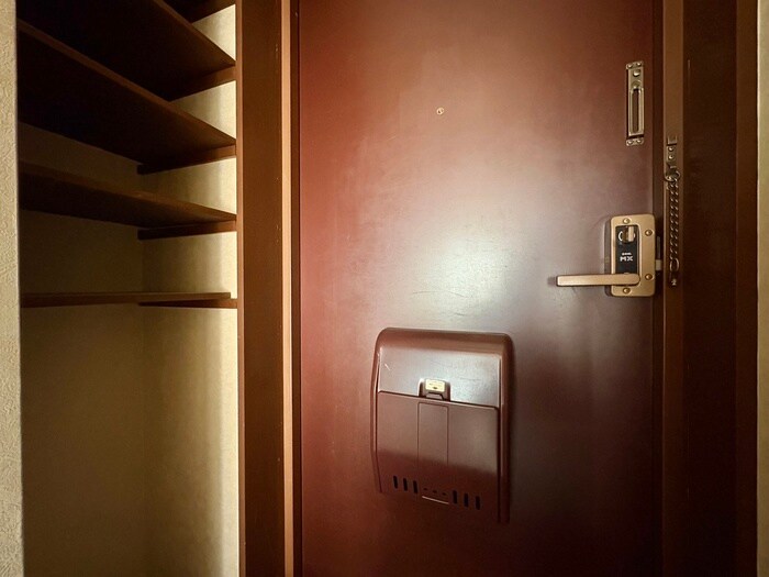 物件内観写真16　(靴箱)