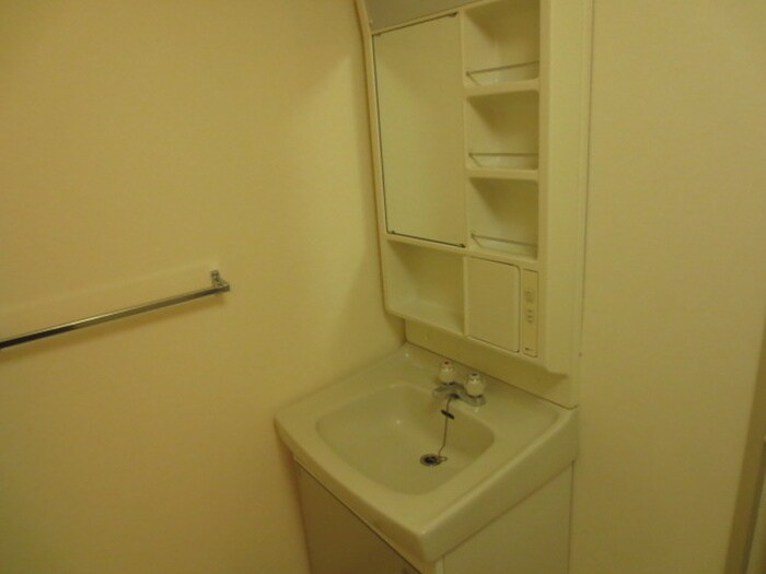 物件内観写真8　(洗面)