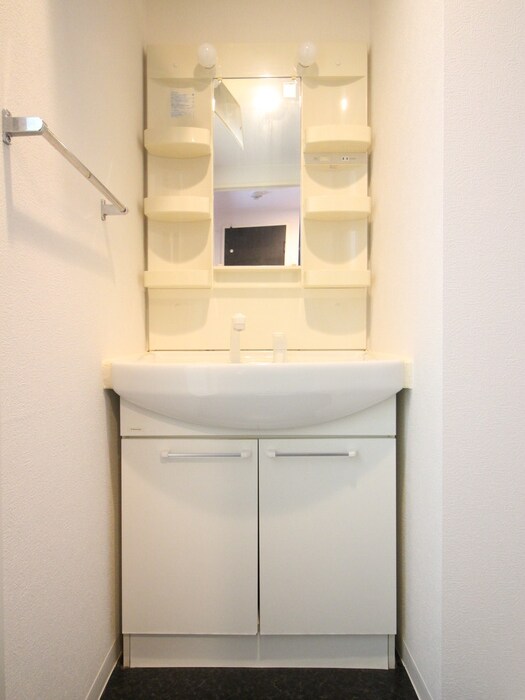 物件内観写真13　(洗面)