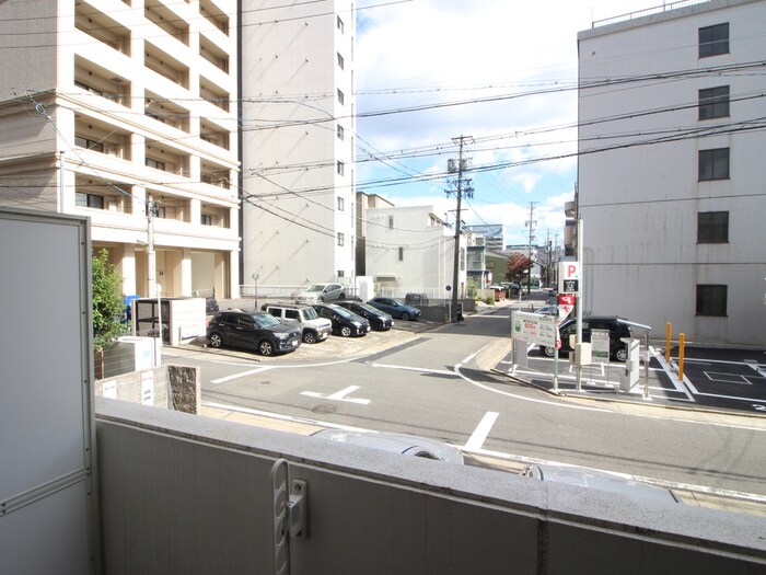 物件内観写真18　(室内からの展望)