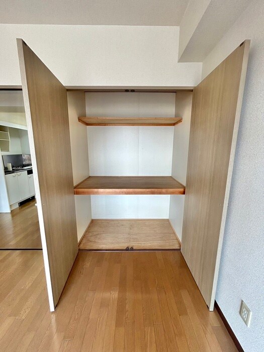 物件内観写真16　(収納)