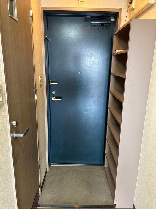 物件内観写真22　(玄関)