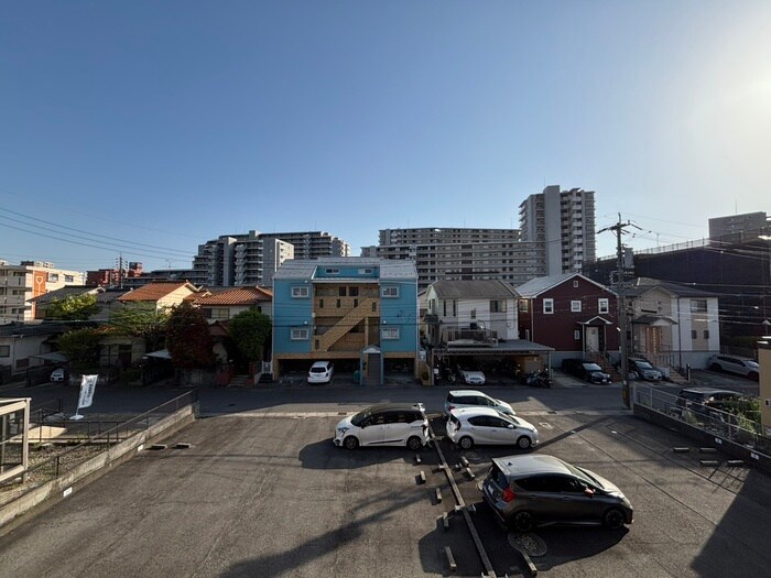 物件内観写真15　(室内からの展望)