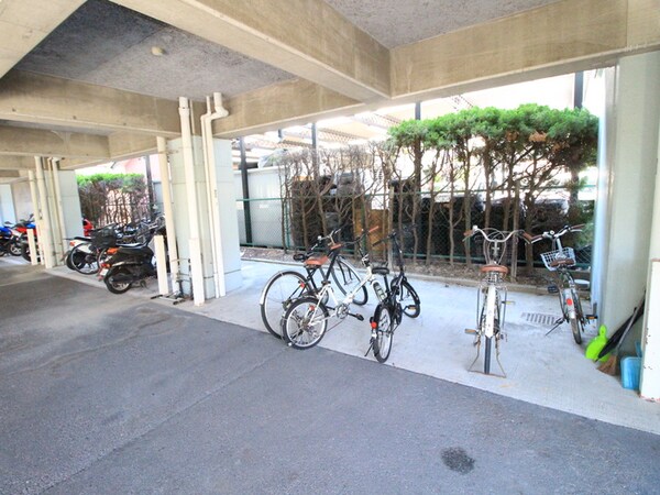 駐輪場