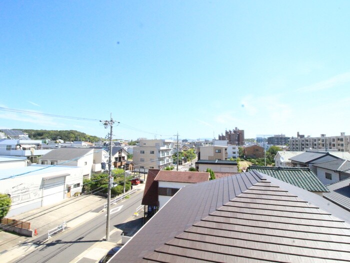 物件内観写真16　(室内からの展望)