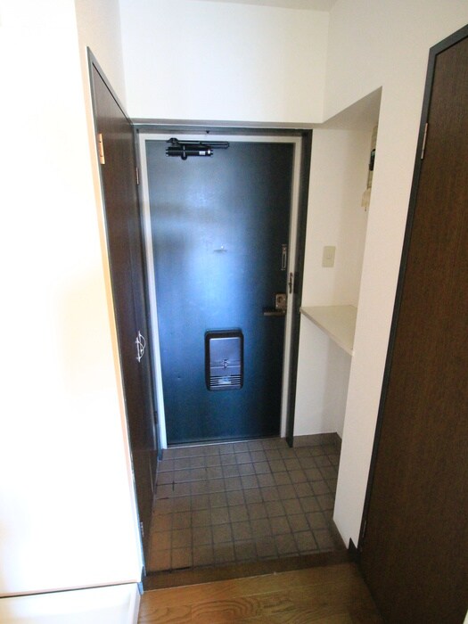 物件内観写真21　(玄関)