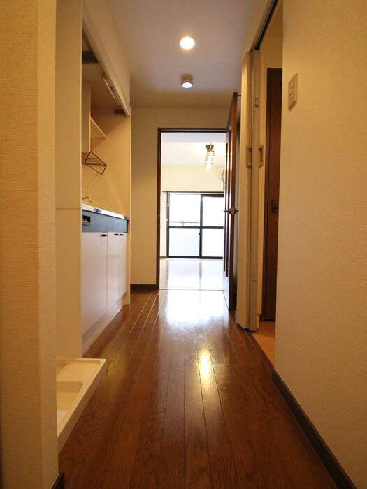 物件内観写真20　(廊下)