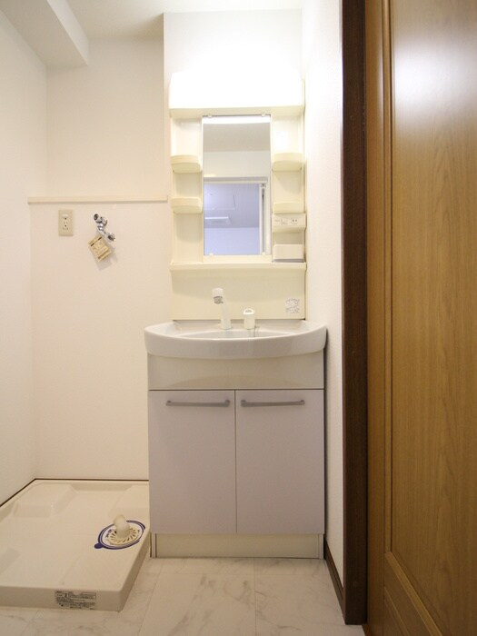 物件内観写真13　(洗面)