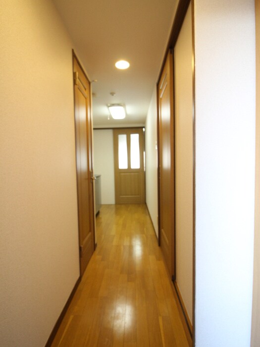 物件内観写真17　(廊下)