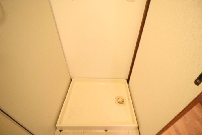 物件内観写真19　(洗濯機置場)