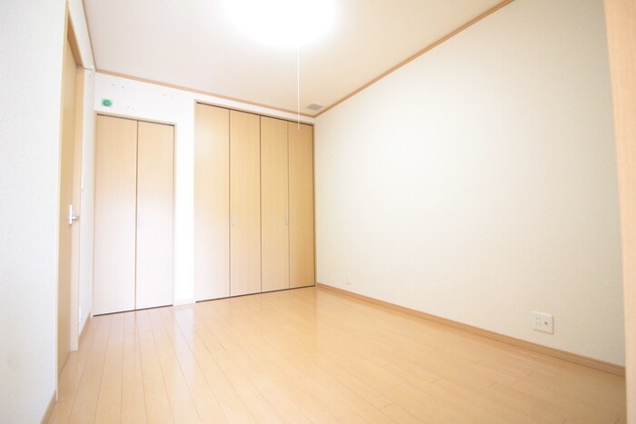 物件内観写真8　(居室)