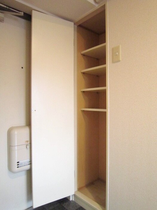 物件内観写真12　(靴箱)