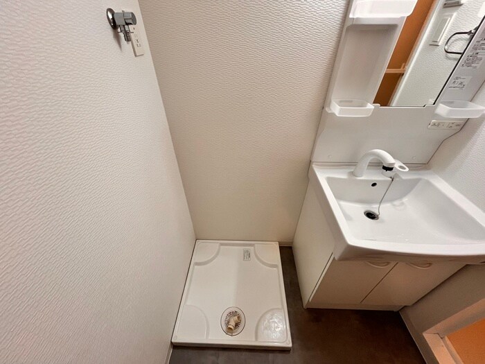 物件内観写真22　(洗濯機置場)