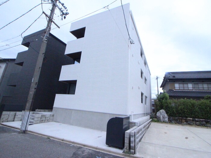 物件外観写真5　(外観写真)