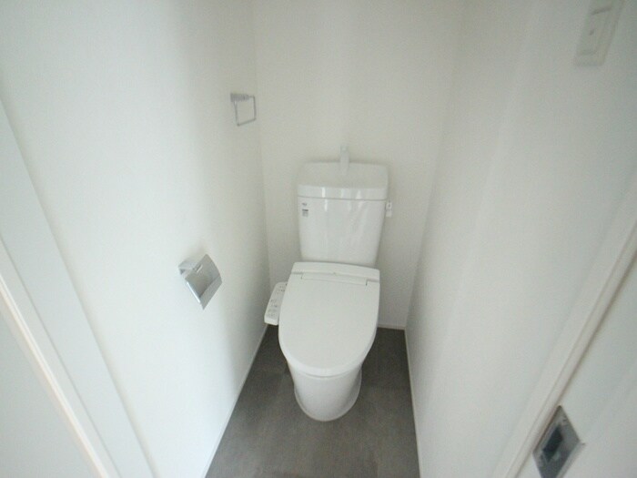 物件内観写真13　(トイレ)