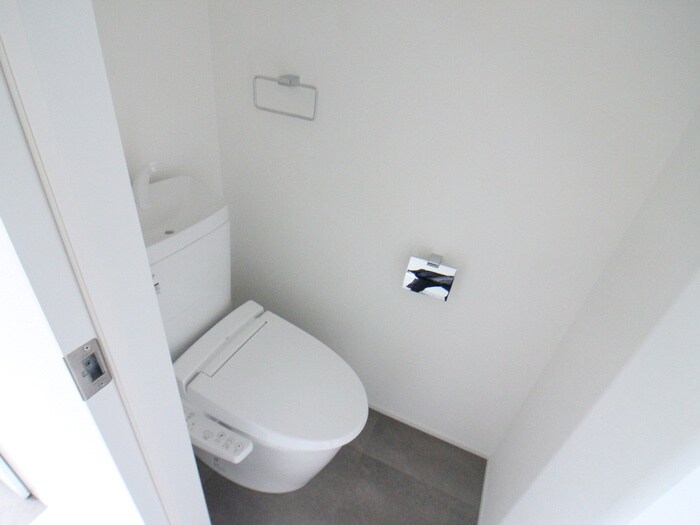 物件内観写真13　(トイレ)