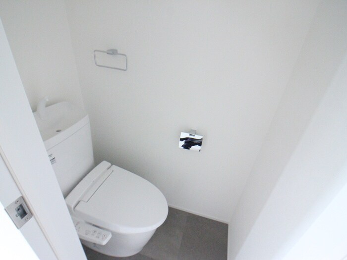物件内観写真15　(トイレ)