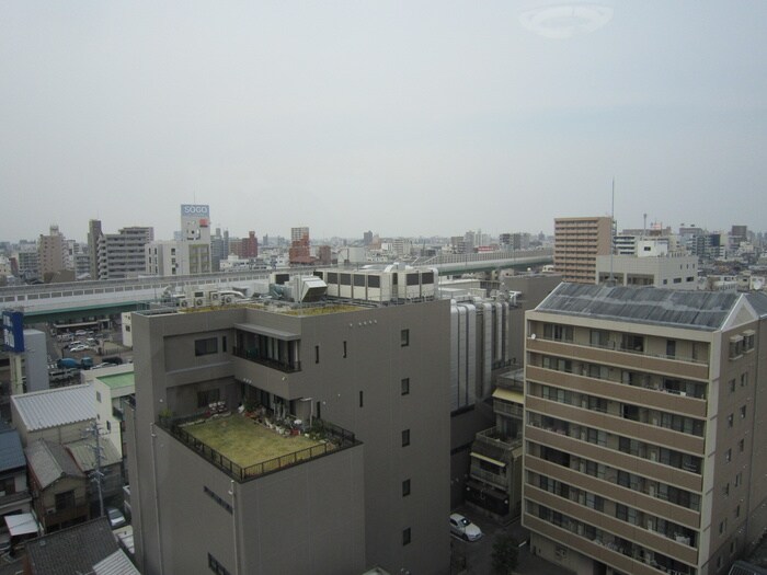 物件内観写真16　(室内からの展望)