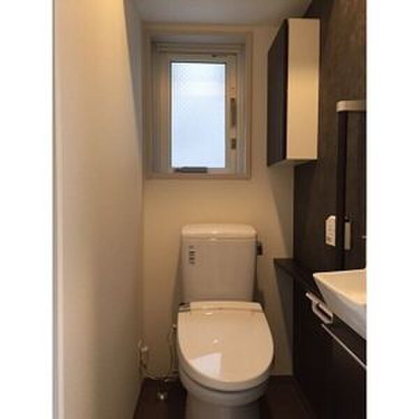 物件内観写真10　(トイレ)