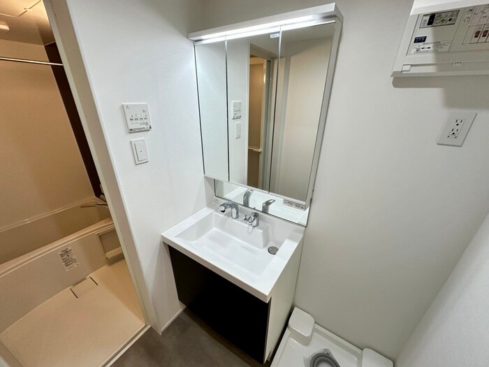 物件内観写真13　(洗面)