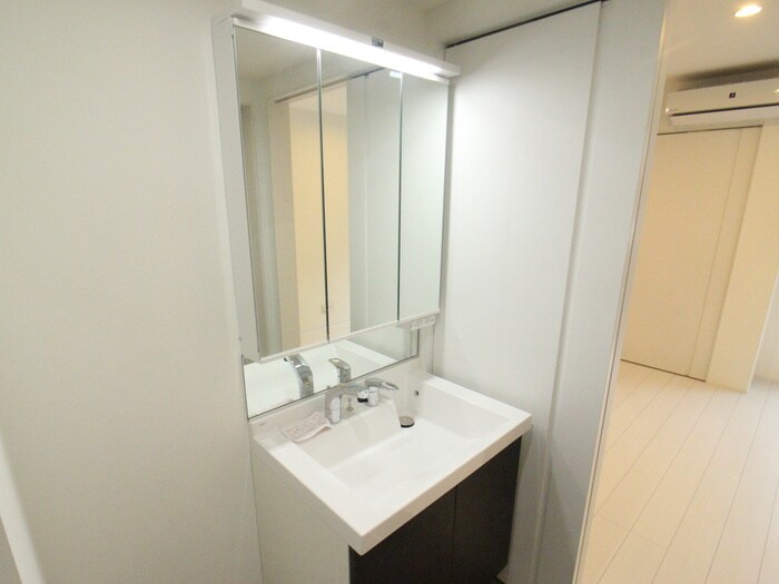 物件内観写真16　(洗面)