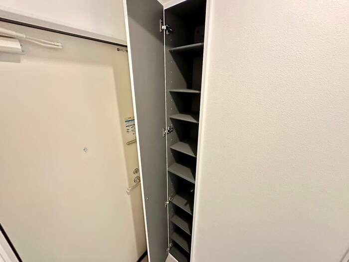 物件内観写真18　(靴箱)
