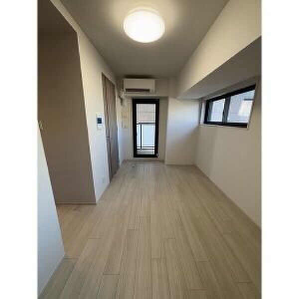 物件内観写真2　(居室)