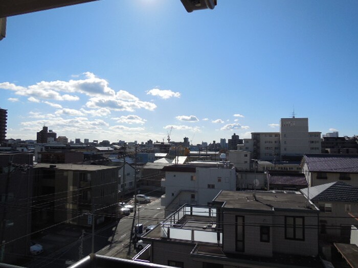 物件内観写真19　(室内からの展望)