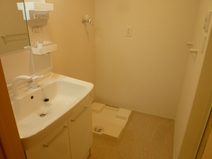 物件内観写真7　(洗面)