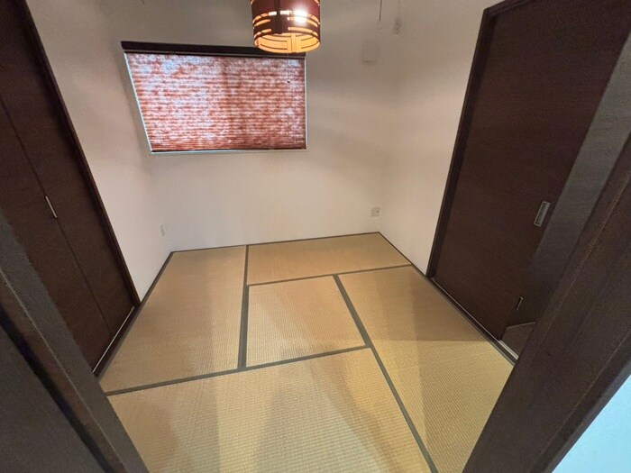 物件内観写真9　(居室)