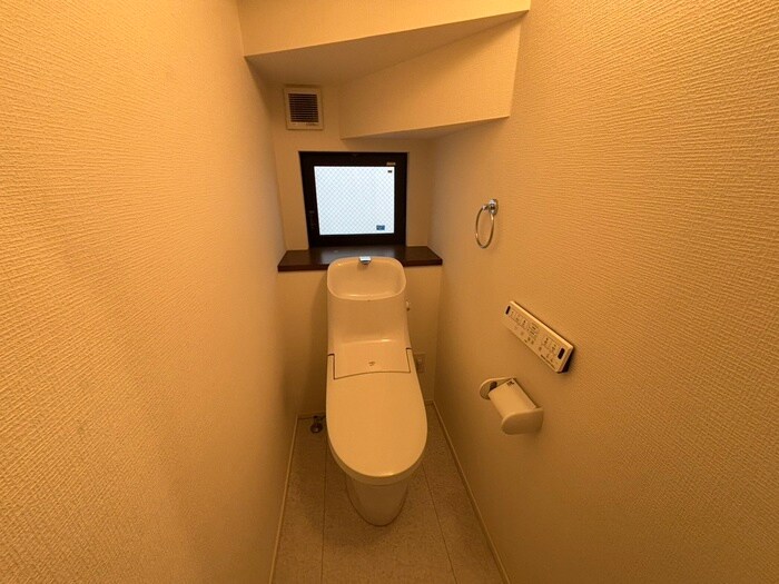 物件内観写真14　(トイレ)