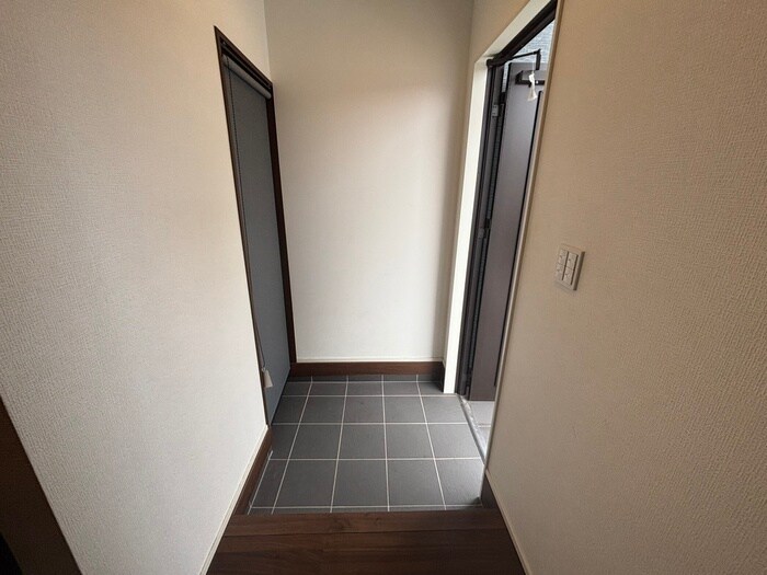 物件内観写真20　(玄関)