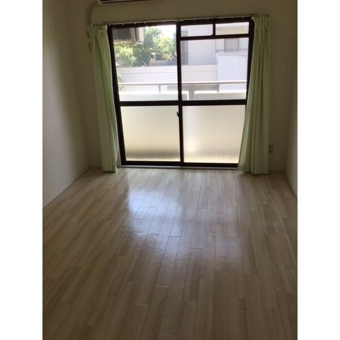 物件内観写真12　(居室)