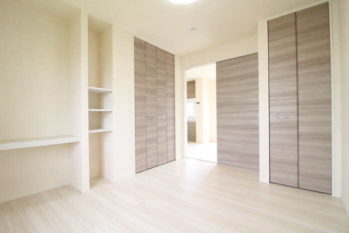 物件内観写真8　(居室)