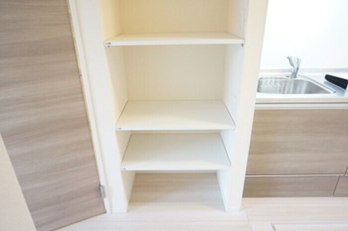 物件内観写真14　(収納)