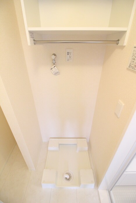 物件内観写真20　(洗濯機置場)