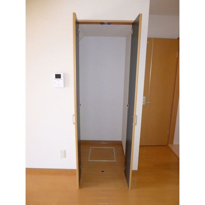 物件内観写真10　(内観写真)