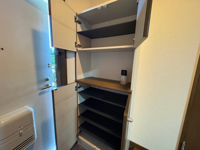 物件内観写真19　(靴箱)