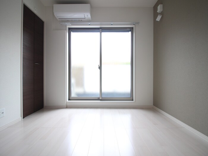 物件内観写真13　(居室)