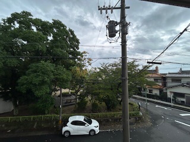 物件内観写真18　(室内からの展望)