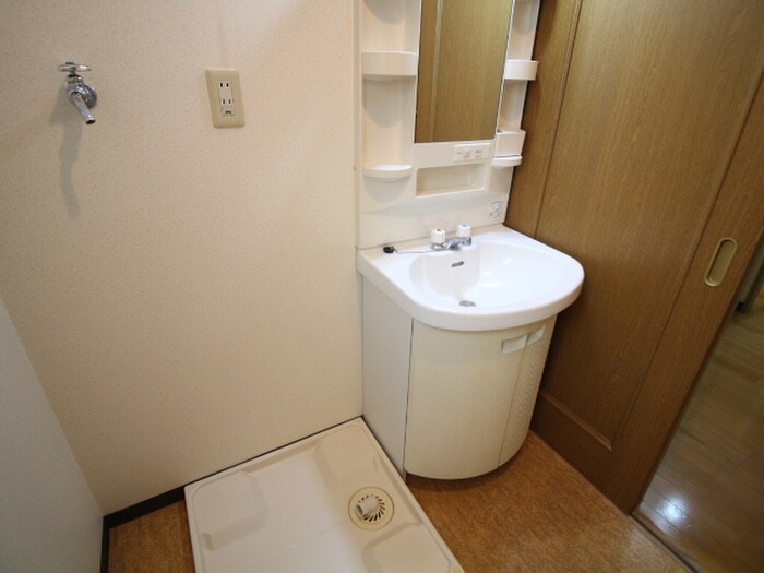 物件内観写真10　(洗面)