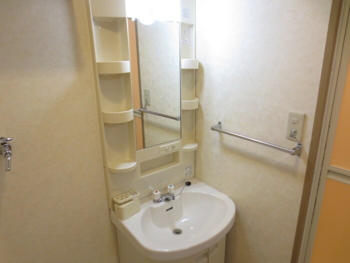 物件内観写真12　(洗面)